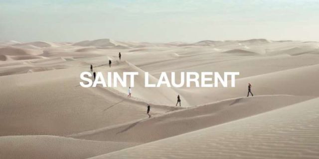 Saint Laurent: Με ένα εντυπωσιακό runway στην έρημο παρουσίασε ο οίκος τη summer ’21 συλλογή του