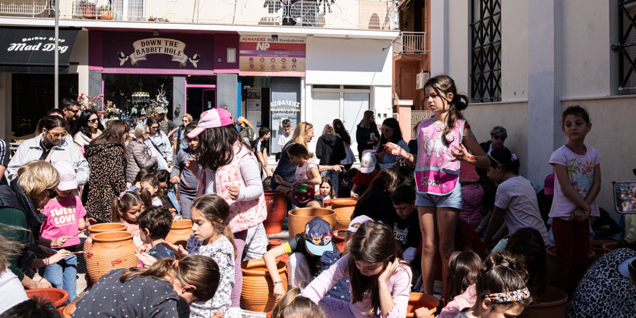 Το «Βάψιμο των Μπότηδων» στην Πλατεία Καμπάνας [09.04.2026]