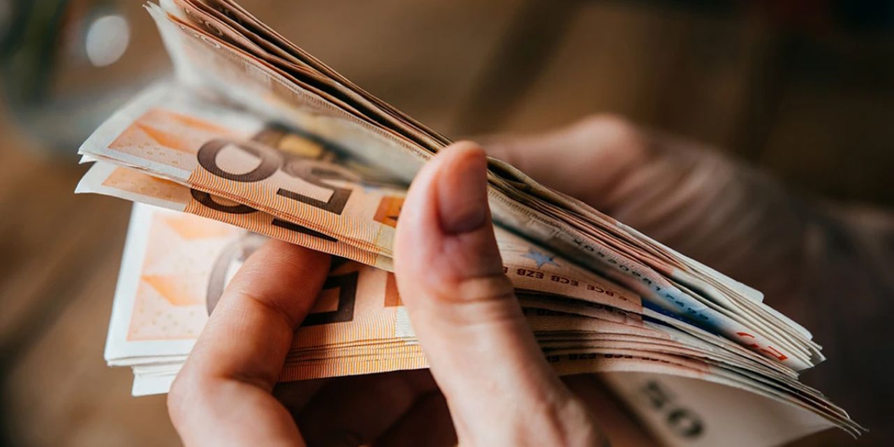 Ποιοι θα δουν χρήματα στους λογαριασμούς τους – Οι πληρωμές από τον e-ΕΦΚΑ και τη ΔΥΠΑ από σήμερα έως τις 26 Ιουνίου