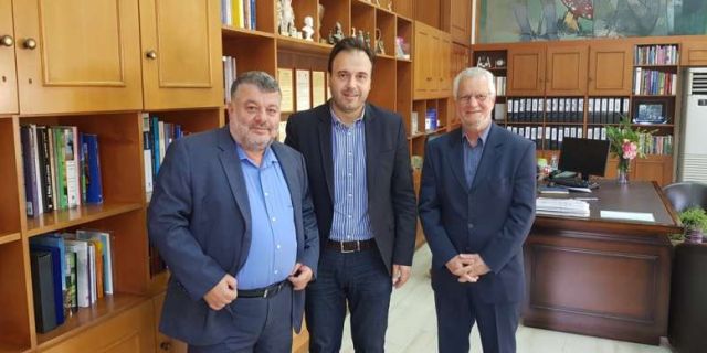 Συνάντηση Δημάρχου Αργοστολίου με Δήμαρχο Τρικκαίων
