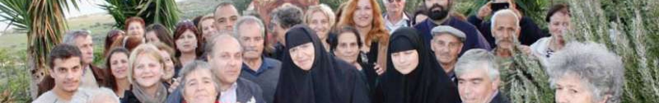 Ο υπαίθριος εσπερινός των Εισοδίων της Μισοσπορίτισσας στα ερείπια του παλιού μοναστηριού της Κυρίας των Αγγέλων