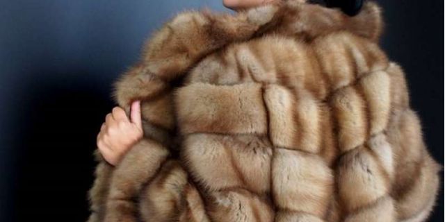 #FurFreeBritain: Διάσημοι σχεδιαστές λένε «όχι» στις πωλήσεις γούνας