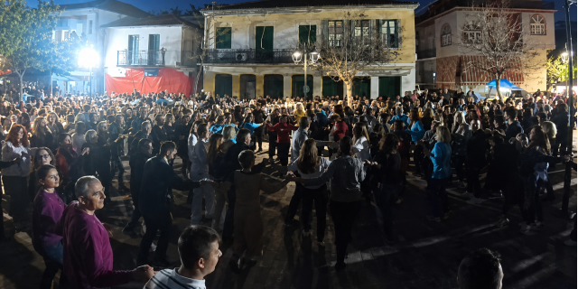 Ο Π.Σ. «ΧΟΡΟΡΙΖΕΣ» παρευρέθηκε στο 3ο Αντάμωμα χορευτικών Συλλόγων στη Βόνιτσα
