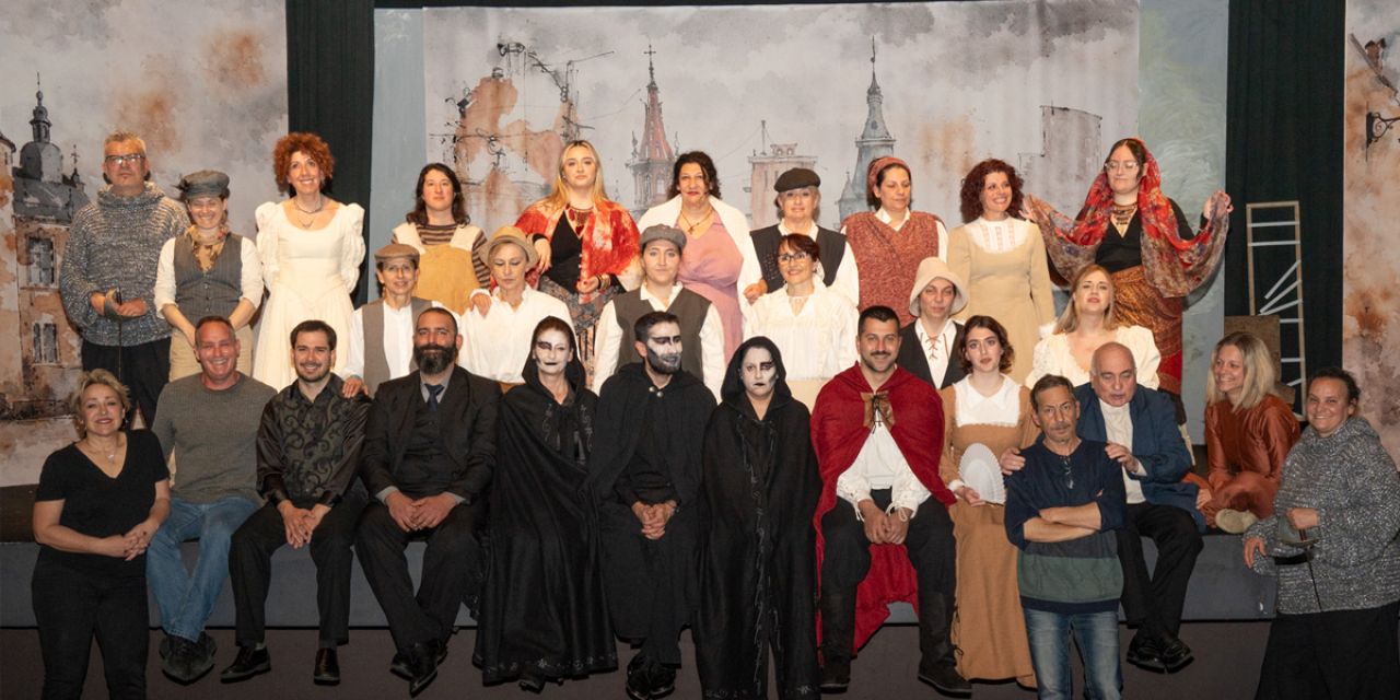 «Τρυπώσαμε» στις πρόβες της παράστασης «Ο Δράκος» της Θεατρικής Ομάδας Ενηλίκων του Δήμου Αργοστολίου