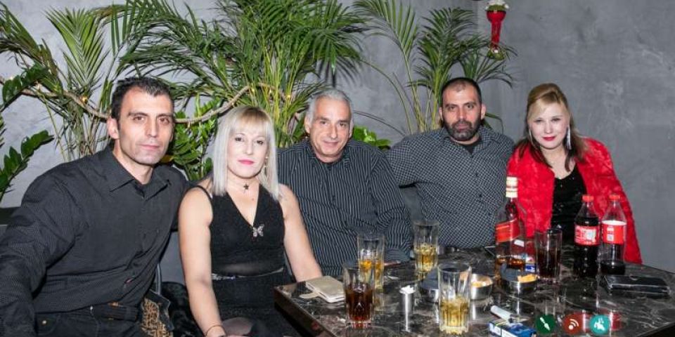 Παραμονή Πρωτοχρονιάς @ BEE’S KNEES [31.12.2019]