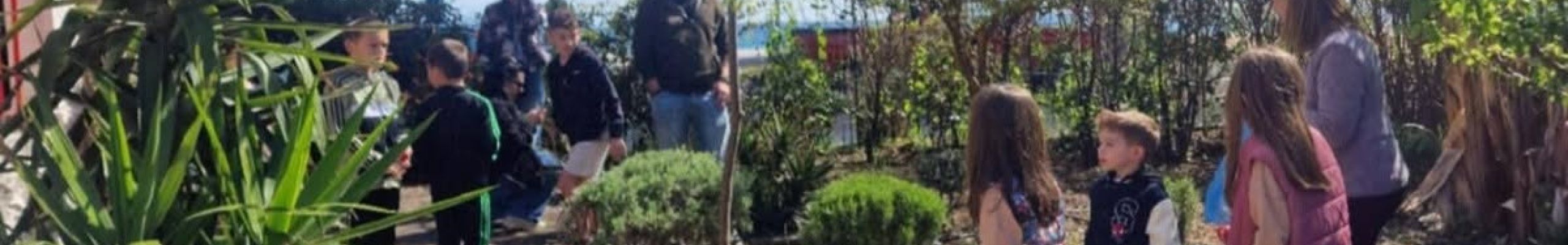 Πόρος: Το Πασχαλινό Κυνήγι Αυγών με Γιγάντιο Λαγό που ενθουσίασε μικρούς και μεγάλους (βίντεο – εικόνες)