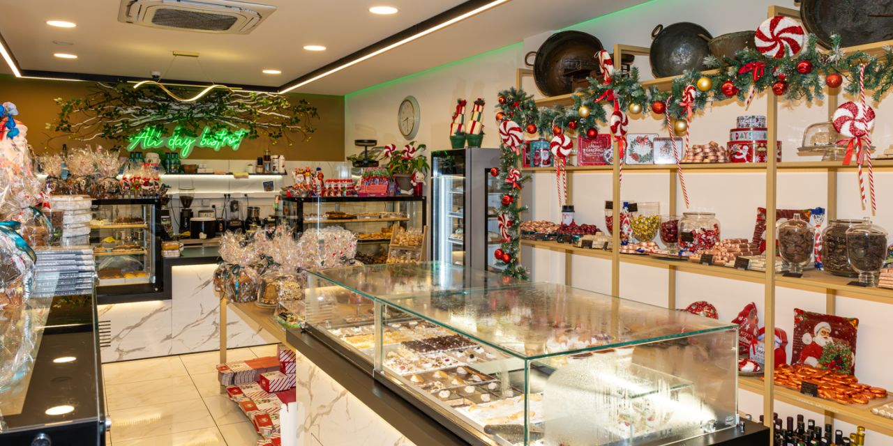 Voskopoula All Day Bistrot: Χριστουγεννιάτικα γλυκίσματα για το εορταστικό σας τραπέζι