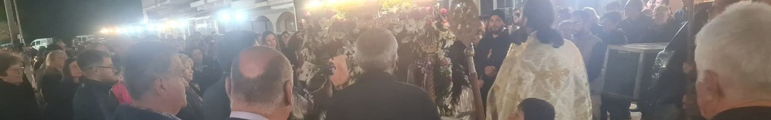 Με κατάνυξη η Περιφορά του Επιταφίου στον Πόρο