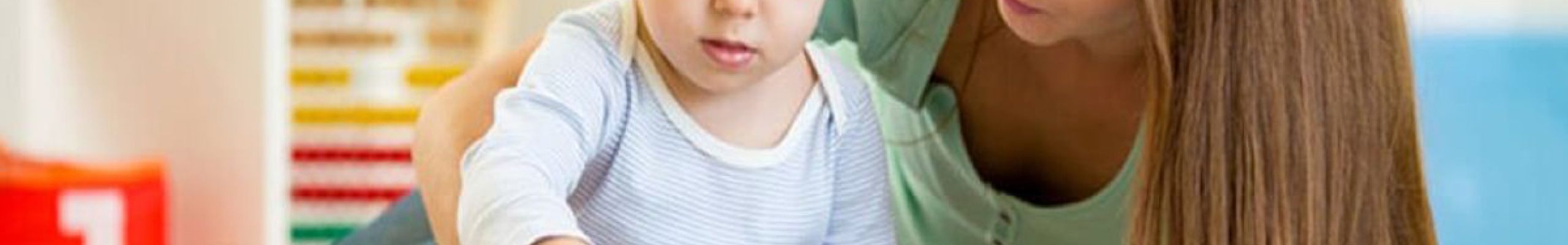 «Νταντάδες της γειτονιάς»: Σε λειτουργία η πλατφόρμα – Ποιοι μπορούν να συμμετάσχουν