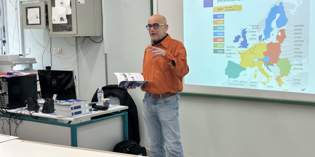 Επίσκεψη του Υπεύθυνου Επικοινωνίας του Europe Direct Ιονίων Νήσων στο ΓΕΛ Πάστρας