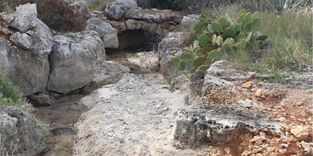 ΡΕΤΡΟ: Οι διαδρομές του νερού, τα γεφυράκια και η ξεχασμένη Καταβόθρα στο Αργοστόλι