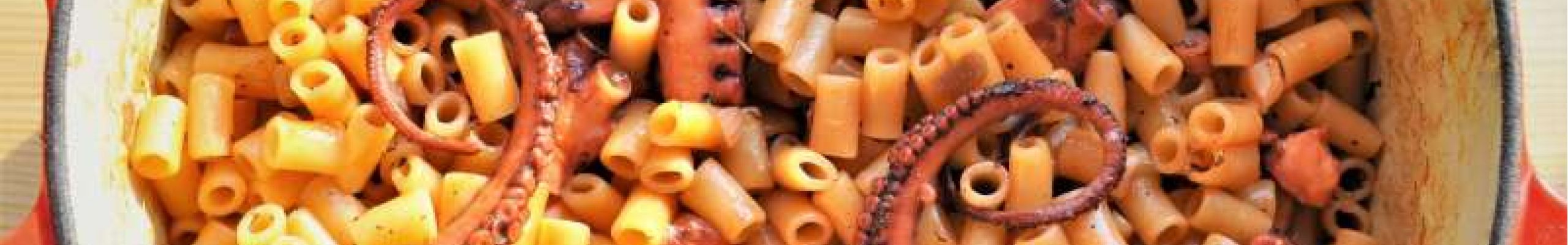 Συνταγή για το πιο κλασικό πιάτο της Σαρακοστής -Χταποδάκι με κοφτό μακαρονάκι